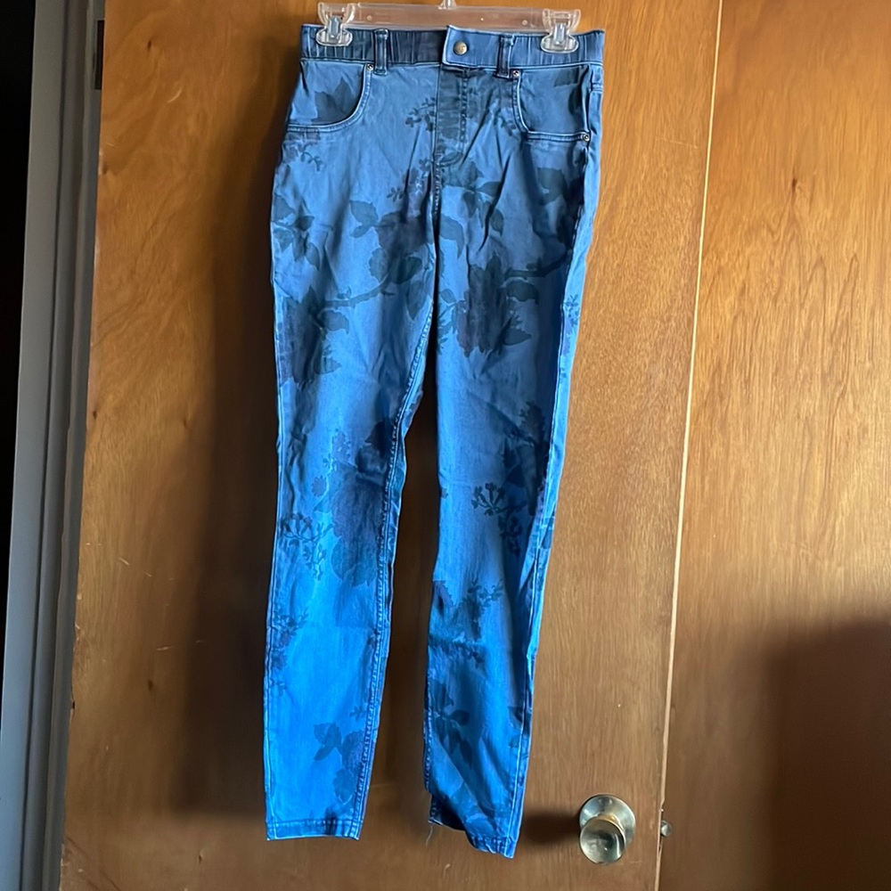Hue Jeggins